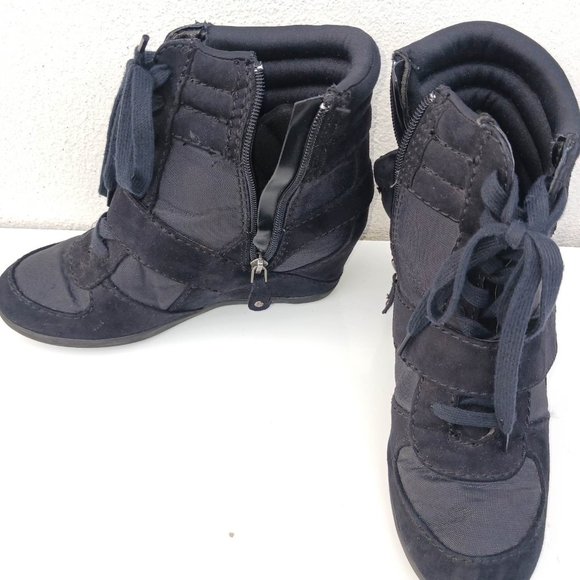 Simply Vera Vera Wang Size 9 Black Boots - Picture 3 of 15